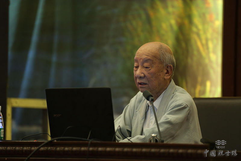 20220321152156138830966.jpg 2017年9月29日,钟山院士在青少年走进工程院活动中讲课.jpg