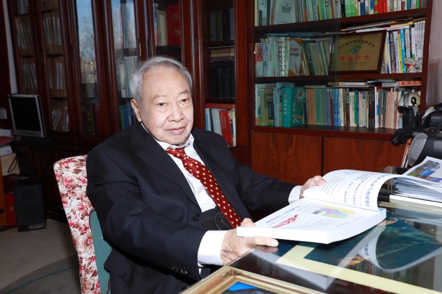 韩大匡院士逝世