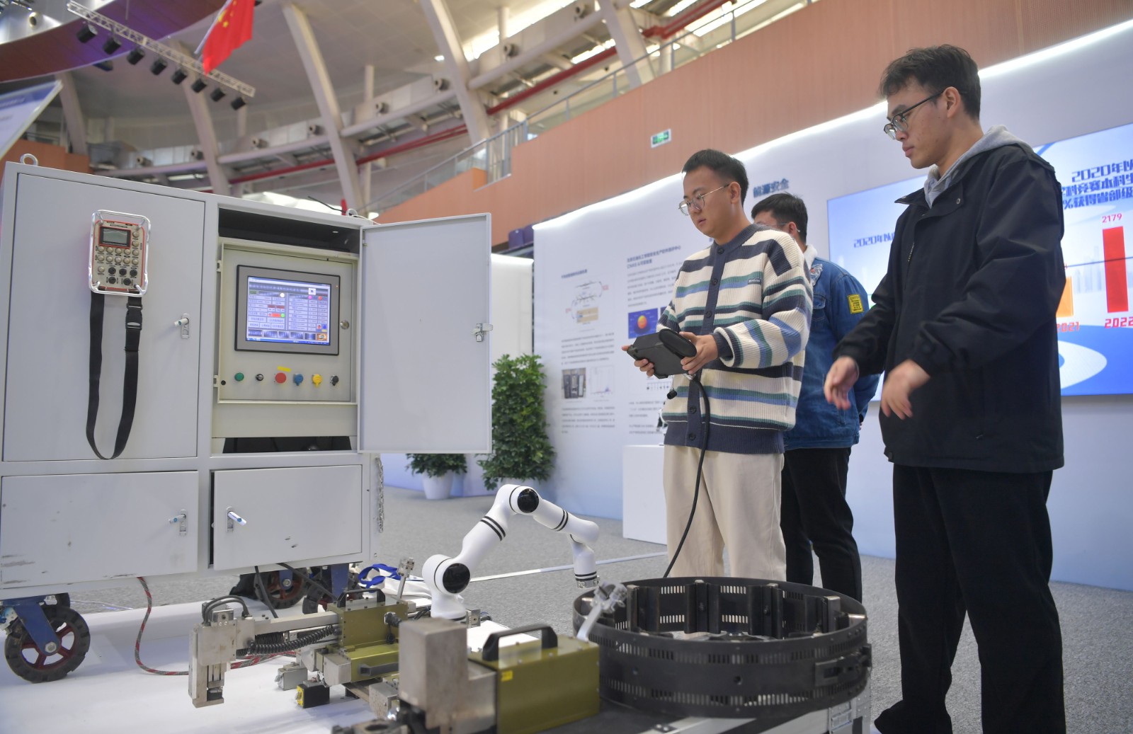 联播＋｜打造创新型人才队伍 习近平首提这个机制