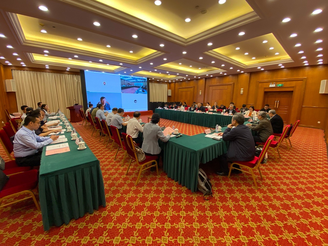 中国工程院院地合作战略咨询项目“河南省能耗双控向碳排放双控转变的路径与体系研究”项目结题评审会在北京召开